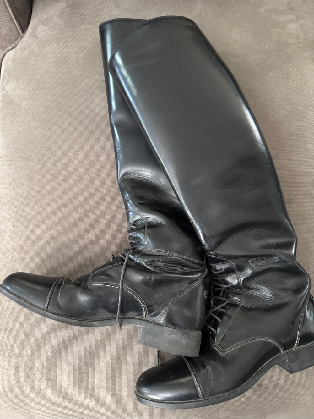 Ariat Pull-on Tall Field Boots - Women’s Riding Boots Size 9.5